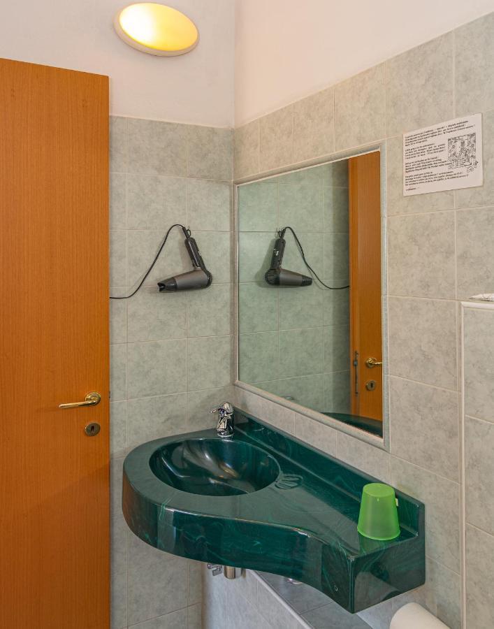 Hotel Dolly Viareggio Exterior photo